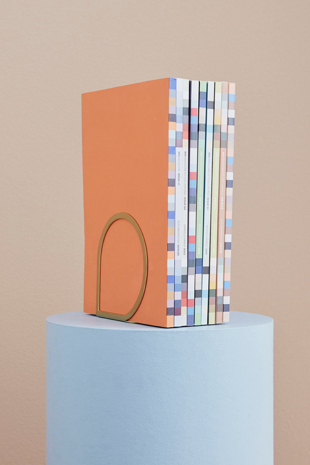 STILLA bookend STILLA bookend